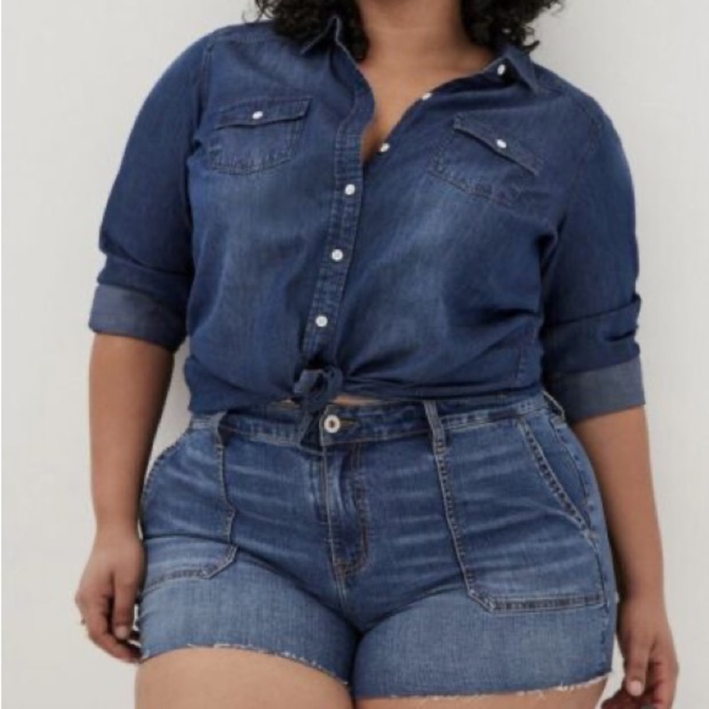 Torrid • 3.5 Inch Vintage Stretch High-Rise Short
